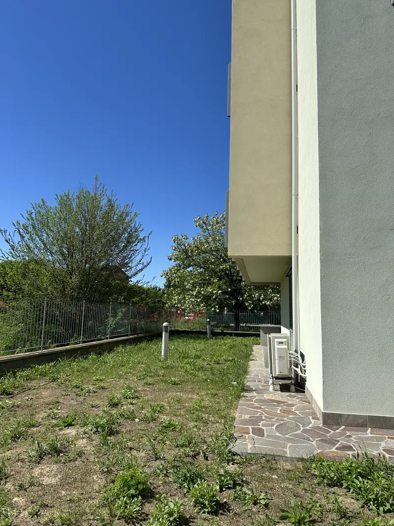Condominio Grazia, Codogno — L'edificio