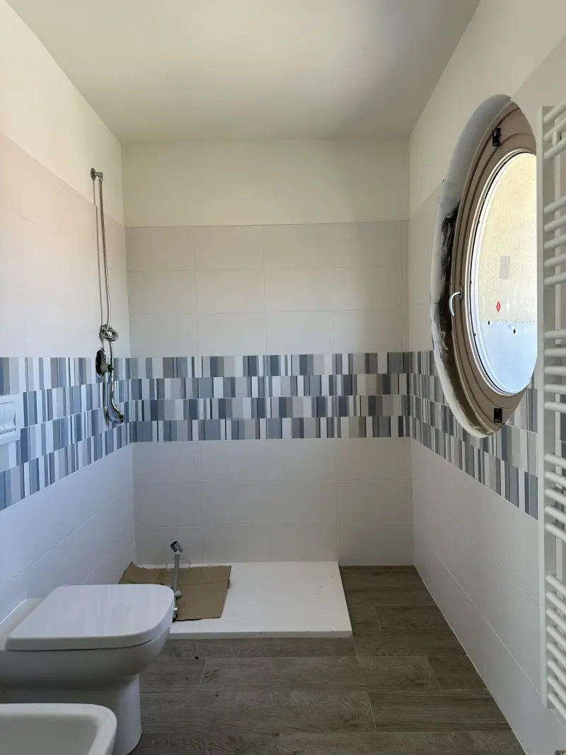 Trilocale su due piani, CODOGNO — Bagni