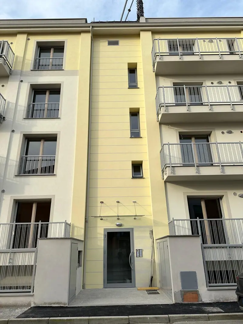 Condominio Giulia, Cremona — Esterni