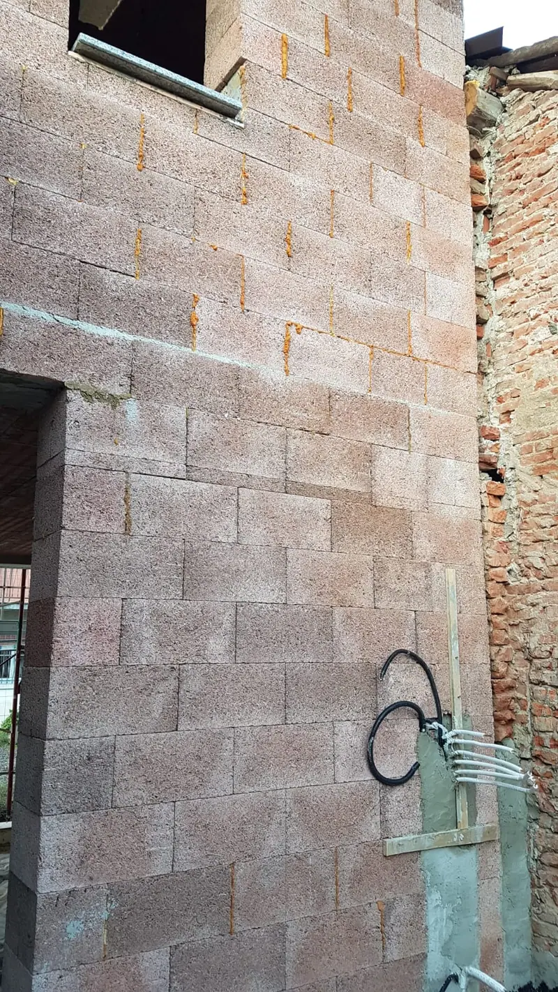 Villa unifamiliare a Fombio, Fombio — La costruzione